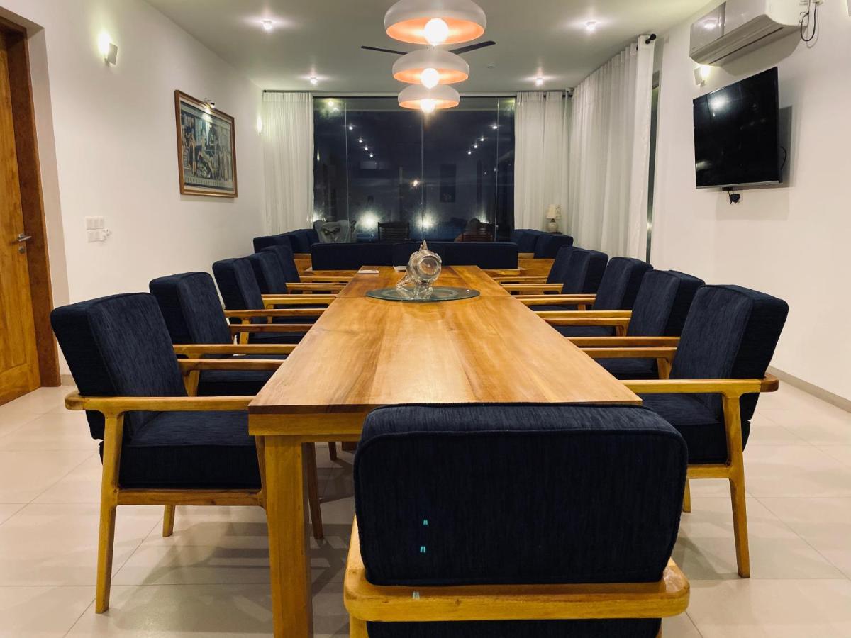מלון The Lighthouse נגומבו מראה חיצוני תמונה